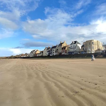 Appartement Avec Jardin Et Acces Mer Grandcamp-Maisy Exterior foto