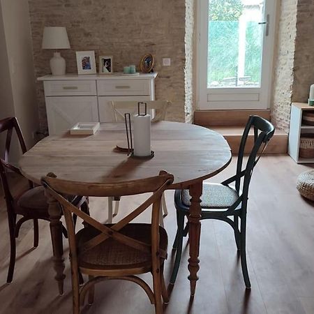 Appartement Avec Jardin Et Acces Mer Grandcamp-Maisy Exterior foto