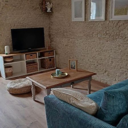Appartement Avec Jardin Et Acces Mer Grandcamp-Maisy Exterior foto