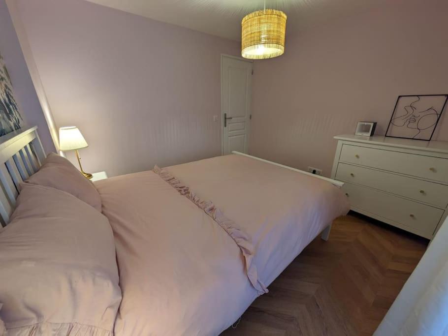 Appartement Avec Jardin Et Acces Mer Grandcamp-Maisy Exterior foto