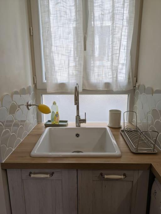 Appartement Avec Jardin Et Acces Mer Grandcamp-Maisy Exterior foto